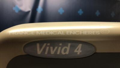 GE Ultrasound Vivid 4 - S/W Version 4.7 - Options - Stress Echo - TManat - Connectivity EchoNET w/ 3S probe - YOM 06/2001 - 7S probe - YOM 12/2004 - P2D probe - Sony Video Graphic printer UP-895MD - Sony Video Recorder SVO-9500MDP (Powers up) - 28