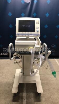 Maquet Ventilator Servo-s - S/W v.7.00.02 - w/ Count 16450h (Powers up)