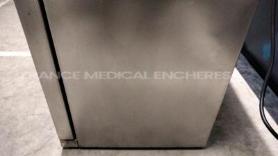 Memmert Laboratory Oven 400 YOM 2009 (Powers up) - 3