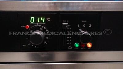 Memmert Laboratory Oven 400 YOM 2009 (Powers up) - 4