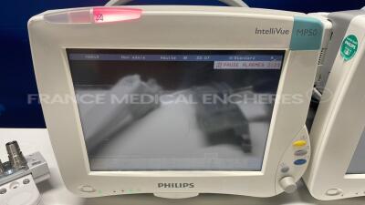 Lot of 2x Philips Monitors IntelliVue MP50 - YOM 2010 - S/S 1.80 including Philips IntelliVue X2 (Both power up) - 3