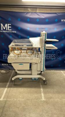 Ohmeda Infant Incubator Giraffe Omnibed  - No power - 2