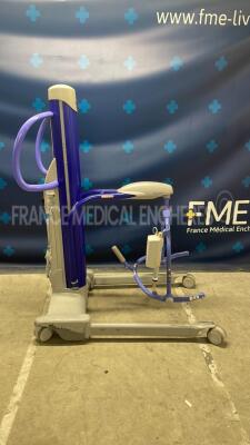 Arjo Patient Lift Maxi Move - Untested due to the missing battery charger - 3