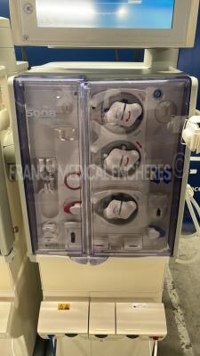 Lot of 2x Fresenius Dialysis Cordiax 5008 - YOM 2011 - S/W 4.63 - Count 16556h and 14152h (Both power up) - 4