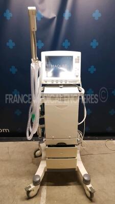 Maquet Ventilator Servo-i - S/W V8.00.01 - w/ count 85588 hours (Powers up)