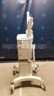 Maquet Ventilator Servo i - S/W V8.00.01 - w/ count 101581 hours (Powers up) - 3