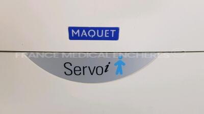 Maquet Ventilator Servo i - S/W V8.00.01 - w/ count 101581 hours (Powers up) - 5