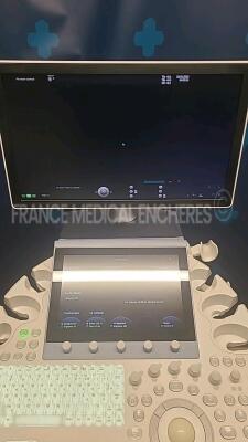 GE Healthcare Voluson E8 - YOM 08/2017 - S/W BT17 with upgrade kit BT17 to BT18 - in excellent condition - Tested & controlled by GE Healthcare - Ready for clinical use - Options advanced 4D - HD live silhouette and studio - advanced VCI - IOTA LR2 - SON - 7
