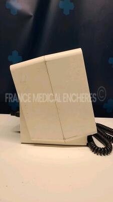 Physio-Control Defibrillator Lifepak 9B - YOM 2000 - italian language (Powers up) - 3