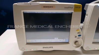 Lot of 2 Philips Patient Monitors IntelliVue MP30 - YOM 2007 - S/W E.01.26 (Both power up) - 2