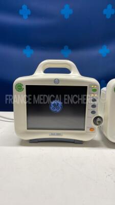 Lot of 2x GE Patient Monitors Dash 3000 - YOM 2011 and 2012 (Both power up) - 3