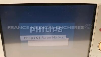 Lot of 1 Philips Patient Monitor C3 -YOM 2004 - S/W V2.02 and 1 Philips Patient Monitor M3046A - YOM 2000 - S/W 8.10.00 - no power cables (Both power up) - 3