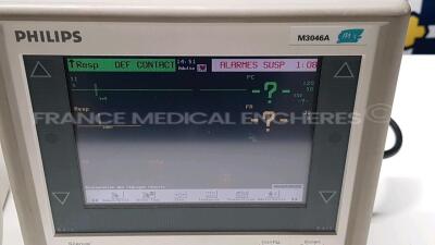 Lot of 1 Philips Patient Monitor C3 -YOM 2004 - S/W V2.02 and 1 Philips Patient Monitor M3046A - YOM 2000 - S/W 8.10.00 - no power cables (Both power up) - 6