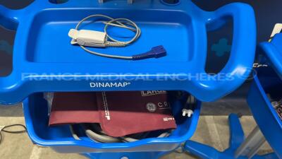 Lot of 2 x New Dinamap Vital Signs Monitors Carescape V100 - YOM 2020 w/ Cuff and Spo2 Sensor (Both power up) - Never used / Price new per unit : 2200 € - 7