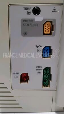 Lot of 2 x Nihon Kohden Patient Monitors BSM-2301K - YOM 2004 - no power cables (Both power up) - 6
