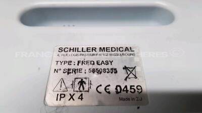 Schiller Defibrillator Fred Easy - no battery charger (Powers up) - 5