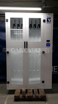 Van Vliet Endoscope Drying Cabinet GV700 (Powers up)