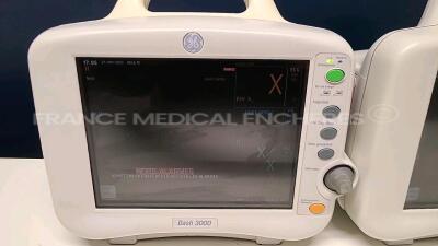 Lot of 2 x GE Patient Monitors Dash 3000 - no power cables (Both power up) - 2