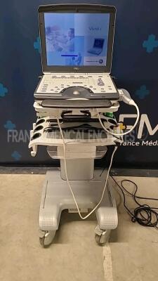 GE Ultrasound Vivid i - YOM 07/2009 - S/W 9.1.0 - Options TEE - vascular app - cardiac app - smart depth - ADVstress - DICOM modality - DICOM print - IMT - TSI - tissue velocity imaging and tissue tracking - w/ 3S-RS probe YOM 04/2012 (Powers up)