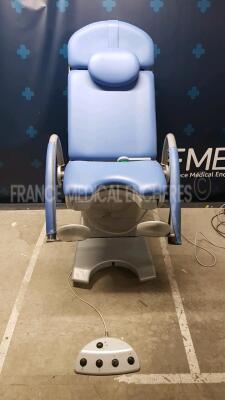 Schmitz Gynecology Examination Chair 115755 - YOM 2009 w/ remote control and footswitch (Powers up)