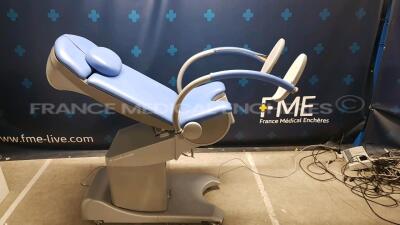 Schmitz Gynecology Examination Chair 115755 - YOM 2009 w/ remote control and footswitch (Powers up) - 5