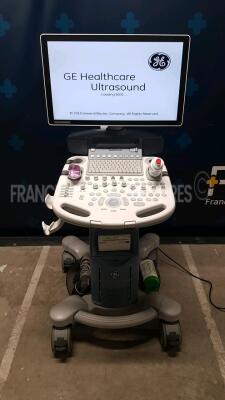 GE Ultrasound Voluson S6 BT16 - YOM 2017 - S/W 16.0.11 - in excellent condition - tested and controlled by GE Healthcare – ready for clinical use - Options - Advanced 3D/4D Package - Advanced VCI - Sono AVC - Vocal II - XTD - IOTA LR2 - IEC 62359 ed.2 -