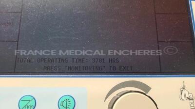 Respironics Ventilator Support System BIPAP Vision - count 3781 hours (Powers up) - 4