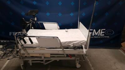 Merivaara Birthing Bed 33910 Optima plus (Powers up) - 4