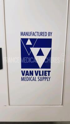 Van Vliet Endoscope Drying Cabinet ETD System (Powers up) - 2