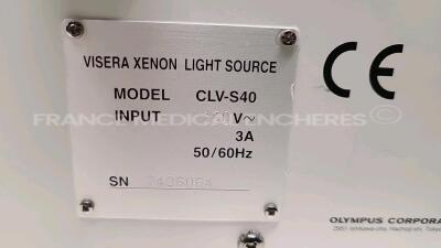 Olympus Light Source CLV-S40 (Powers up) - 5