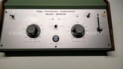 Lot of 1 x Interacoustics Audiometer AS10HF (Powers up) and 1 x Interacoustics Audiometer AD629 - YOM 2012 (No Power) - 2