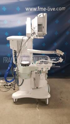 GE Anesthesia Machine Aisys CS2 - S/W 10.00 (Powers up)