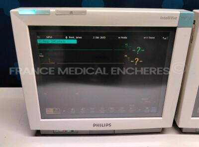 Lot of 3 Philips Patient Monitors MP70 - YOM 2006 - S/W 4.00 - w/ 2 Philips Module M3001A YOM 2009/2014 ( Both power up) - 4