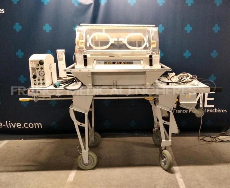 Drager Transport Incubator Air-Shields Isolette TI500-1C - YOM 2008 - w/ Drager Ventilator Babylog 2000 (Both Powers up)