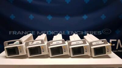 Lot of 5x Philips Bedside Patient Monitors IntelliVue X2 - YOM 2013 and 2016 w/ Philips Module Racks M8048A - Untested - 3