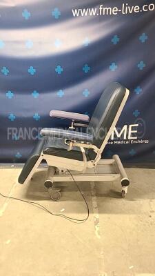 Unknow Made Examination Chair - tested and functional (Powers up) - 3