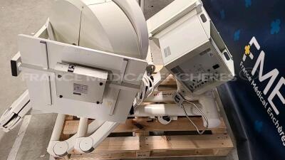 KLS Martin Ceiling Mounted oxygen/gas Power Supply Arm - w/ Lemke Monitor ER 150 declared functional by the seller - 2