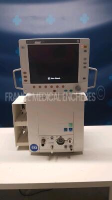 Datex Ohmeda Ventilator Engstrom Carestation - S/W 6.1 - Count 67040h (Powers up)