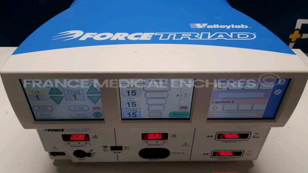 Valleylab Electrosurgical Unit ForceTriad - YOM 2009 - S/W 4.00 (Powers ...
