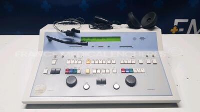 Interacoustics Audiometer AC33 - S/W 3.12 (Powers up)