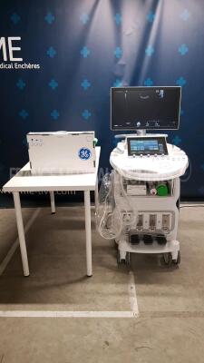 GE Ultrasound Voluson E8 BT18 - YOM 04/2018 - S/W 18.0.5.3432 - in excellent condition - tested and controlled by GE Healthcare – ready for clinical use - Options - Advanced 4D - Vocal II - Hdlive Studio - Advanced VCI - IOTA LR2 - IOTA Simple Rules - CW