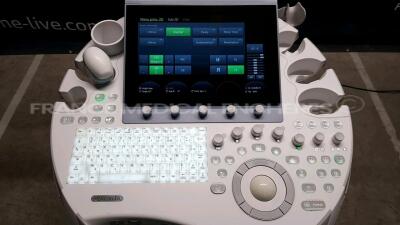 GE Ultrasound Voluson E8 BT18 - YOM 04/2018 - S/W 18.0.5.3432 - in excellent condition - tested and controlled by GE Healthcare – ready for clinical use - Options - Advanced 4D - Vocal II - Hdlive Studio - Advanced VCI - IOTA LR2 - IOTA Simple Rules - CW - 6