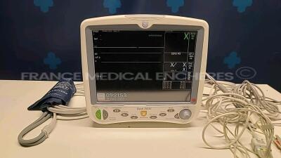 GE Patient Monitor Dash 5000 - YOM 2009 - w/ ECG leads - adult cuff - PI 1/3 cable - SPO2 cable (Powers up)