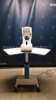 Luneau Auto Ref/Keratometer Axis (UVIX ARK-520) - YOM 2008 - w/ Luneau Table 105367 (Powers up)