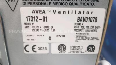 Carefusion Ventilator Avea - YOM 2010 6 S/W 4.6 - Count 17704h w/ SPO2 sensor (Powers up) - 6