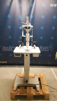 CSO Slit Lamp SL980 - TYPE 3X - w/ CSO Electric Table (Powers up)