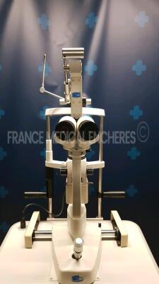 CSO Slit Lamp SL980 - TYPE 3X - w/ CSO Electric Table (Powers up) - 2