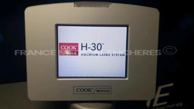 Cook Medical Holmium Laser H30 HL-30C - YOM 2016 w/ footswitch - Laser 30 Watt 2100nm (Powers up) - 2