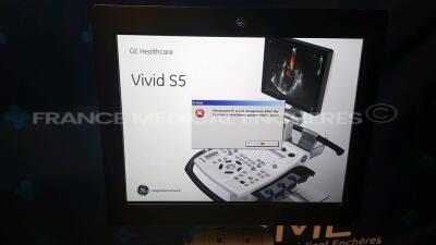 GE Ultrasound Vivid S5 -YOM 2009 - Boot error (Powers up) - 5