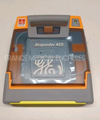 GE Defibrillator Responder AED - YOM 2008 - Italian Language (Powers up) *4190168*